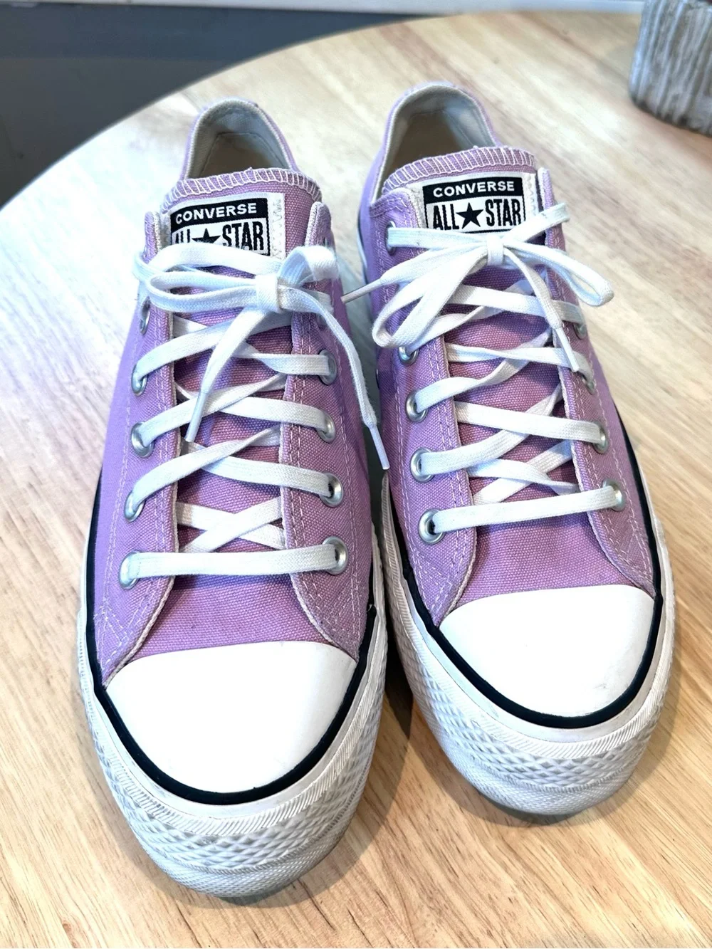 Converse Lilac Low Top Platform Canvas Sneakers. Women's 8.5 - Picture 2 of 4